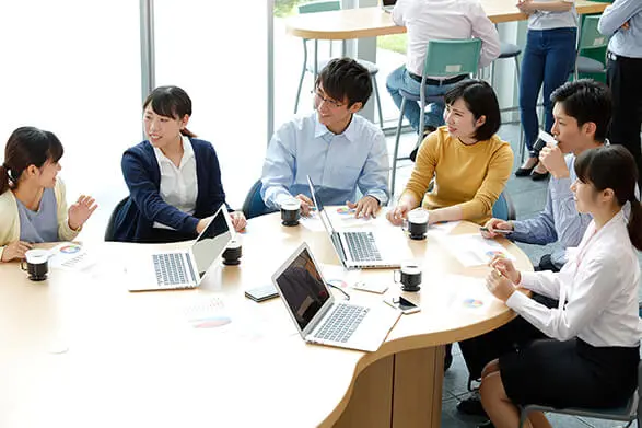 不動産投資業界として日本最大規模の会員数を誇るIVPシステムですが、会員同士が情報交換などできる場所（コミュニティ）も提供しています。